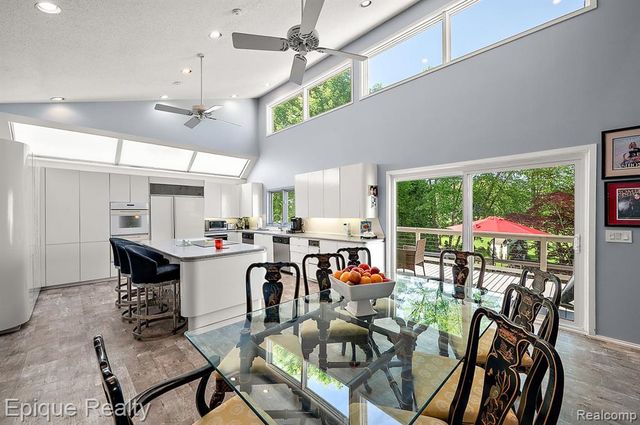 1848 Golf Ridge Drive, Bloomfield Hills, MI 48302