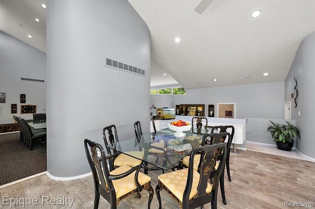 1848 Golf Ridge Drive, Bloomfield Hills, MI 48302