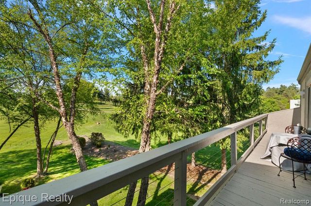1848 Golf Ridge Drive, Bloomfield Hills, MI 48302