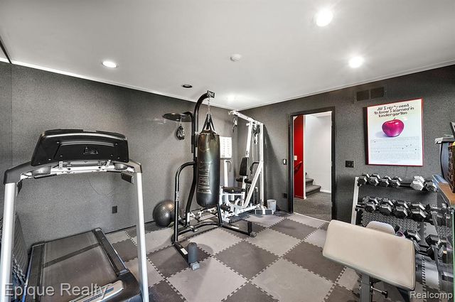 1848 Golf Ridge Drive, Bloomfield Hills, MI 48302