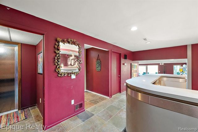 1848 Golf Ridge Drive, Bloomfield Hills, MI 48302
