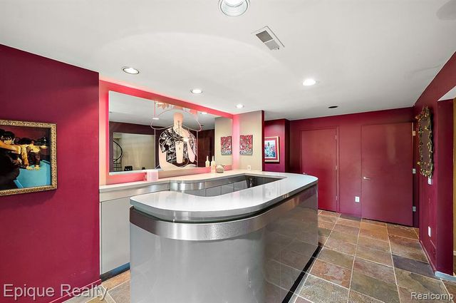 1848 Golf Ridge Drive, Bloomfield Hills, MI 48302