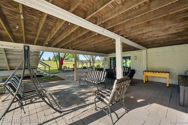 1848 Golf Ridge Drive, Bloomfield Hills, MI 48302