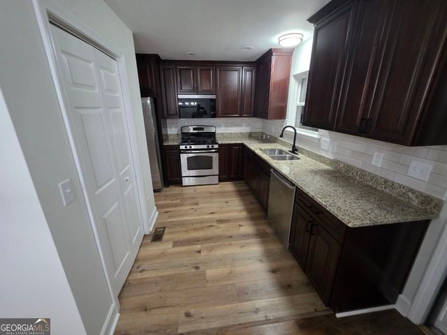 1232 Ridgecrest Lane SE, Smyrna, GA 30080