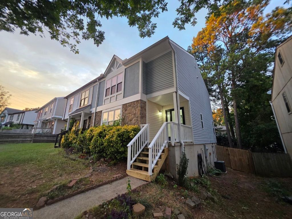 1232 Ridgecrest Lane SE, Smyrna, GA 30080