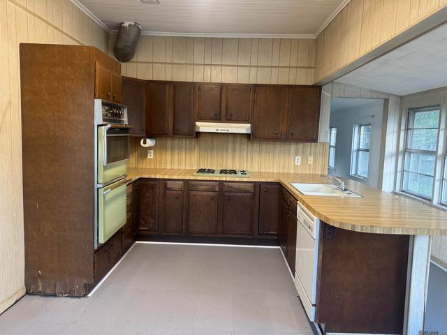 456 Louisiana Ave, Port Allen, LA 70767