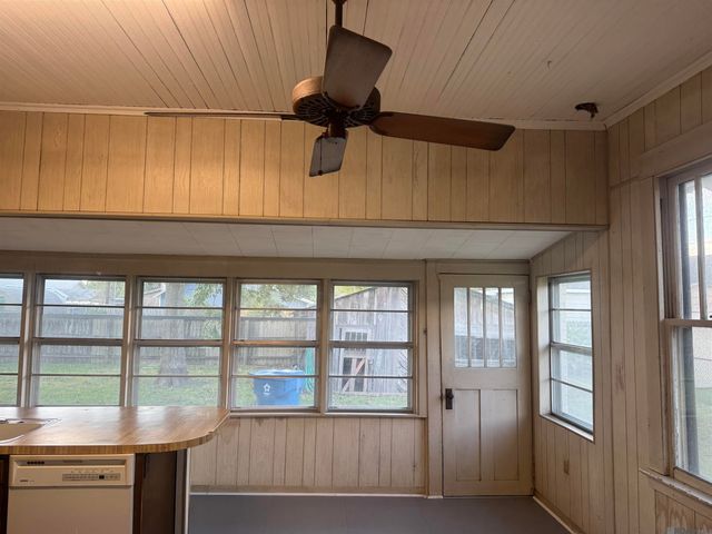 456 Louisiana Ave, Port Allen, LA 70767