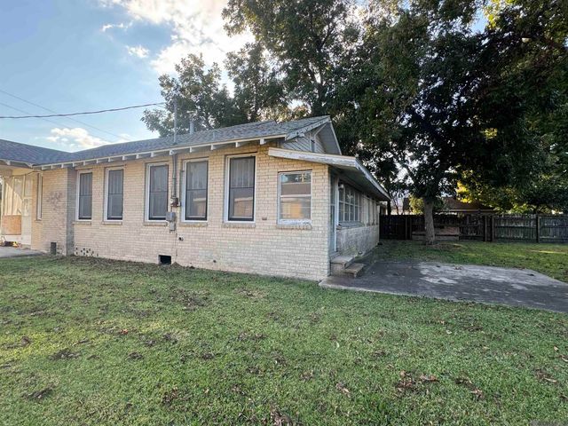 456 Louisiana Ave, Port Allen, LA 70767