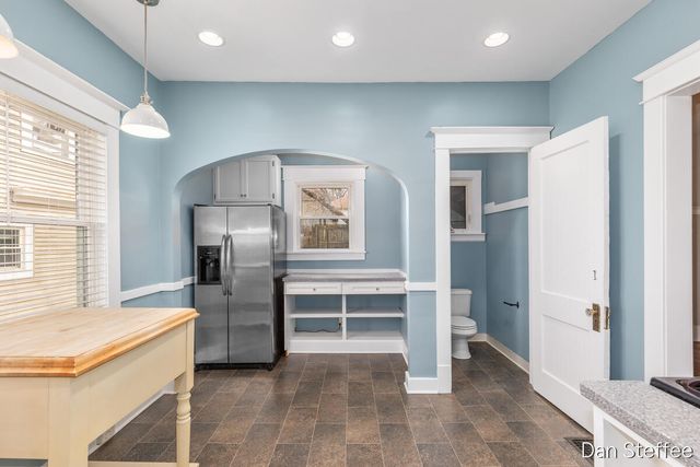 1010 Tamarack Avenue, Grand Rapids, MI 49504