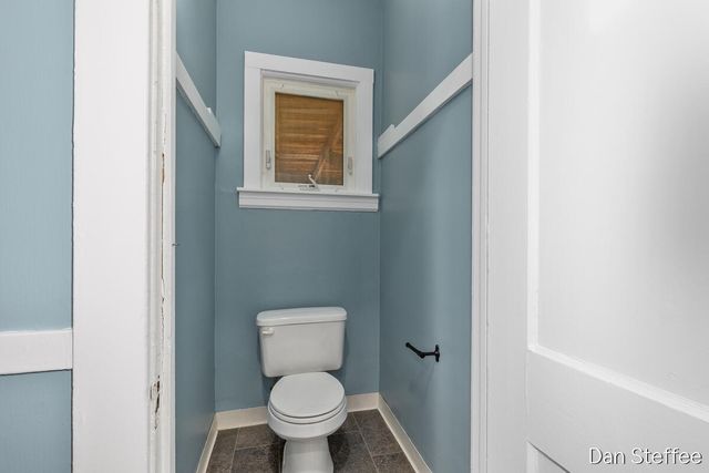 1010 Tamarack Avenue, Grand Rapids, MI 49504