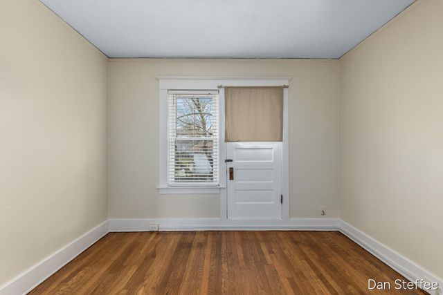 1010 Tamarack Avenue, Grand Rapids, MI 49504