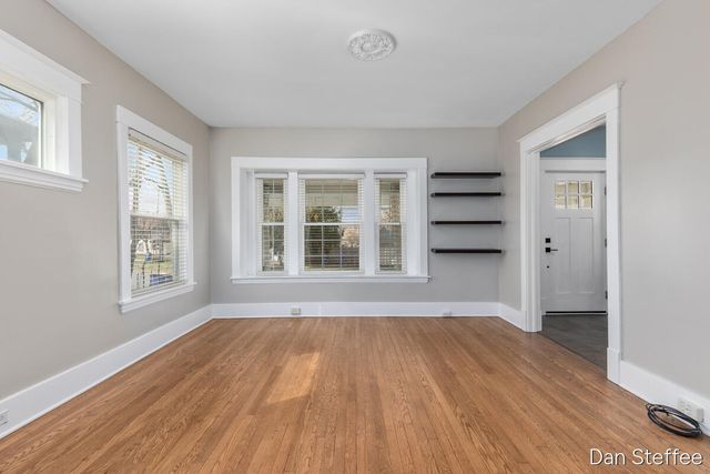 1010 Tamarack Avenue, Grand Rapids, MI 49504