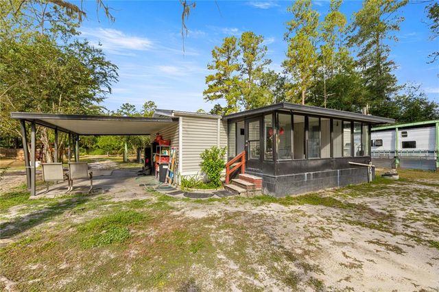 5627 SE 223RD STREET, Hawthorne, FL 32640