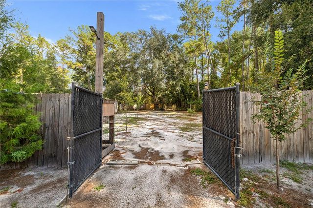 5627 SE 223RD STREET, Hawthorne, FL 32640