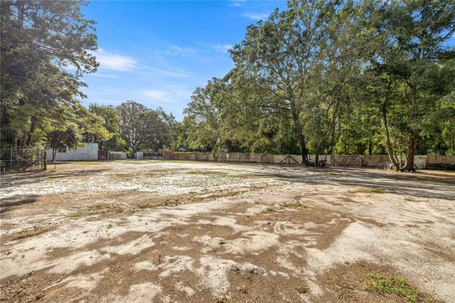5627 SE 223RD STREET, Hawthorne, FL 32640