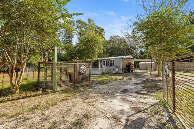 5627 SE 223RD STREET, Hawthorne, FL 32640