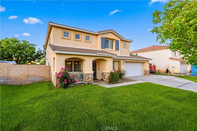 1549 Thomas Dr, Lancaster, CA 93535