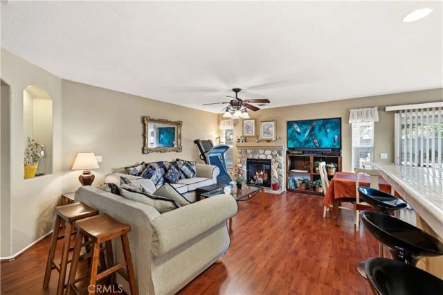 1549 Thomas Dr, Lancaster, CA 93535