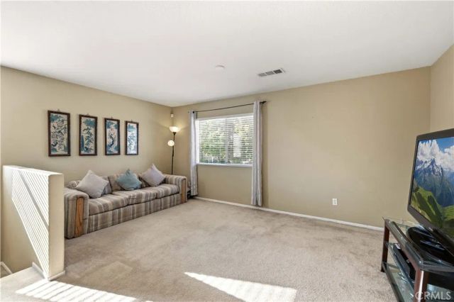 1549 Thomas Dr, Lancaster, CA 93535