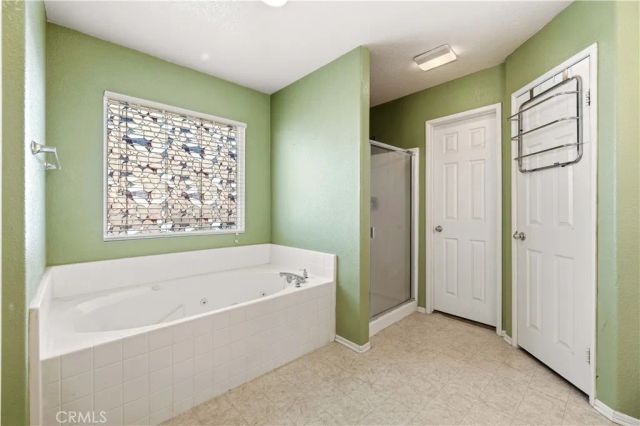 1549 Thomas Dr, Lancaster, CA 93535