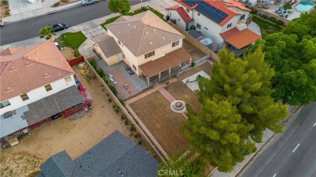 1549 Thomas Dr, Lancaster, CA 93535