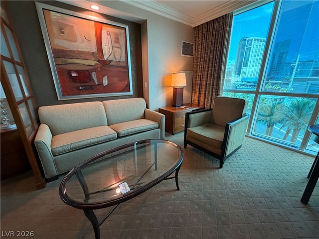 125 East HARMON Avenue 419, Las Vegas, NV 89109