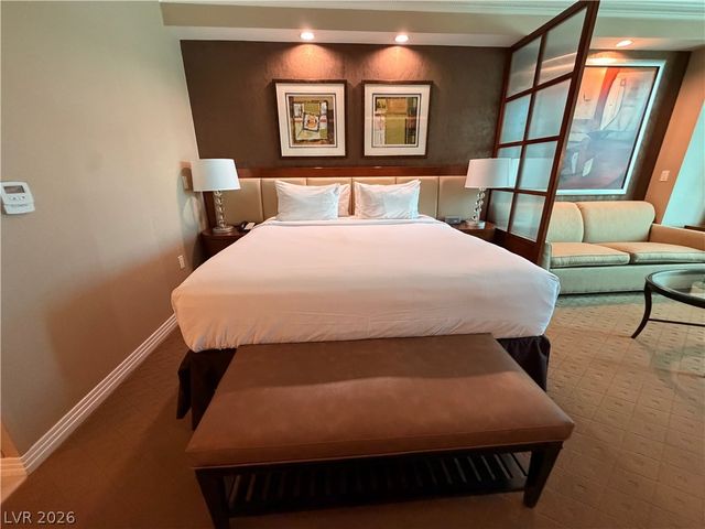 125 East HARMON Avenue 419, Las Vegas, NV 89109
