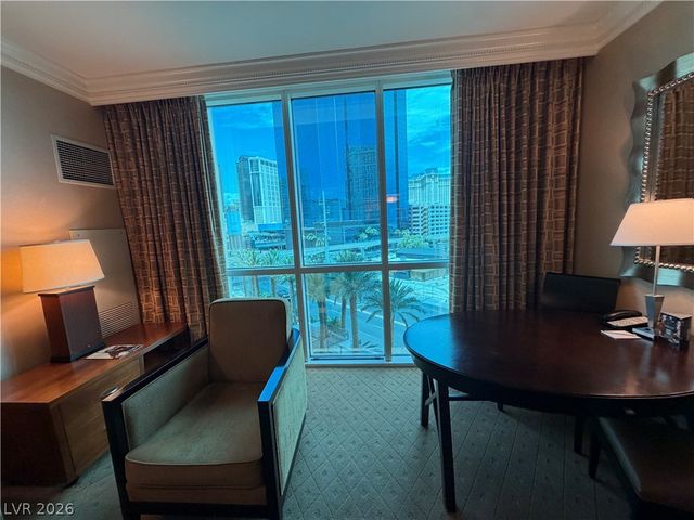 125 East HARMON Avenue 419, Las Vegas, NV 89109