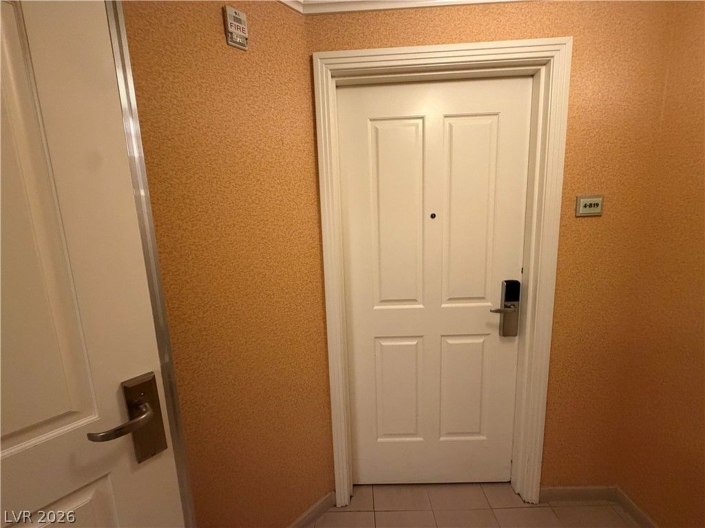 125 East HARMON Avenue 419, Las Vegas, NV 89109