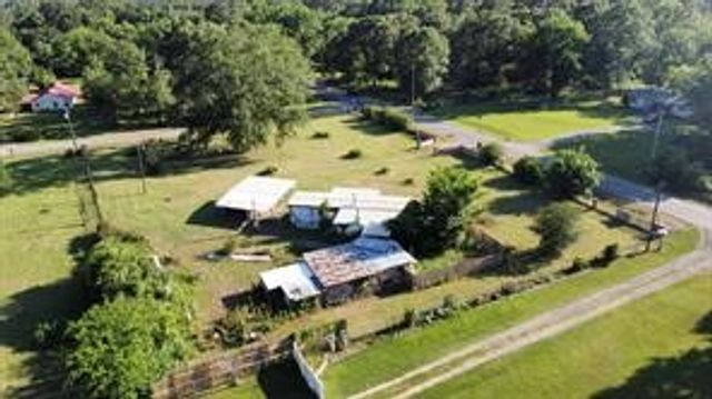 9830 Esthlyn Street, Keithville, LA 71047