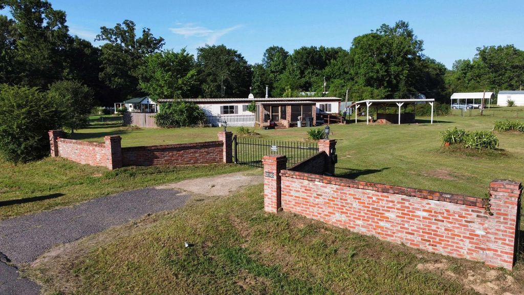 9830 Esthlyn Street, Keithville, LA 71047