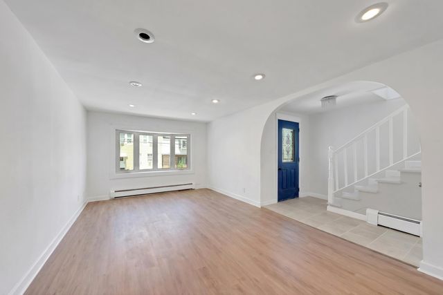 94 WEST 43RD ST, Bayonne, NJ 07002
