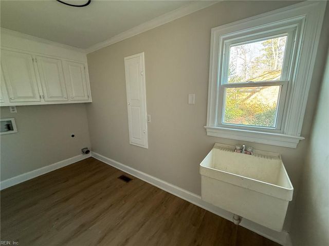 1112 Marston DR, Chesapeake, VA 23322