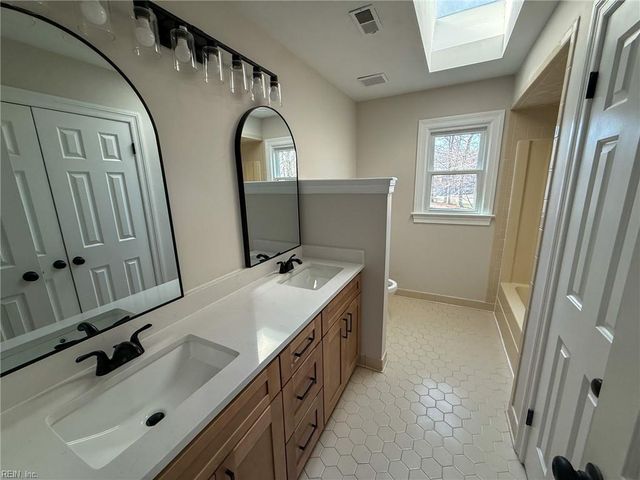 1112 Marston DR, Chesapeake, VA 23322