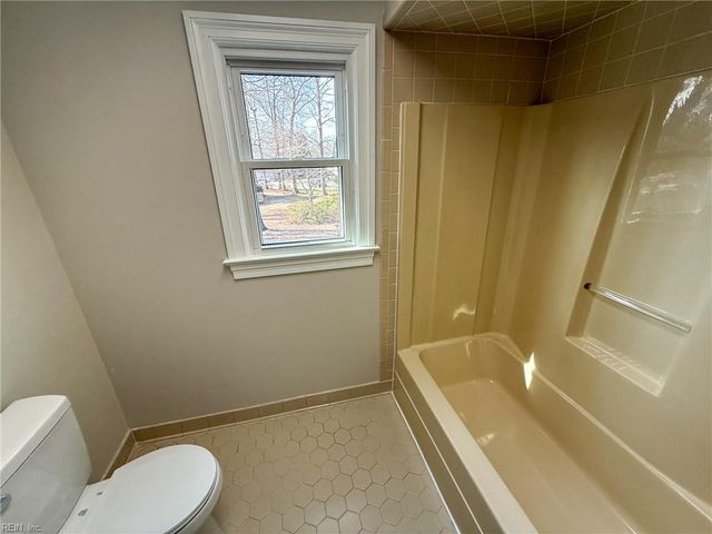 1112 Marston DR, Chesapeake, VA 23322