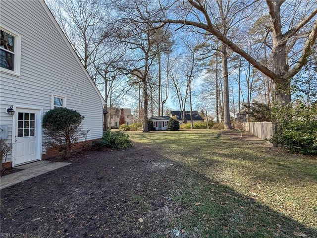 1112 Marston DR, Chesapeake, VA 23322