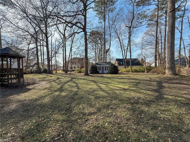 1112 Marston DR, Chesapeake, VA 23322
