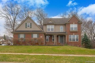 8925 El Dorado Drive, White Lake, MI 48386