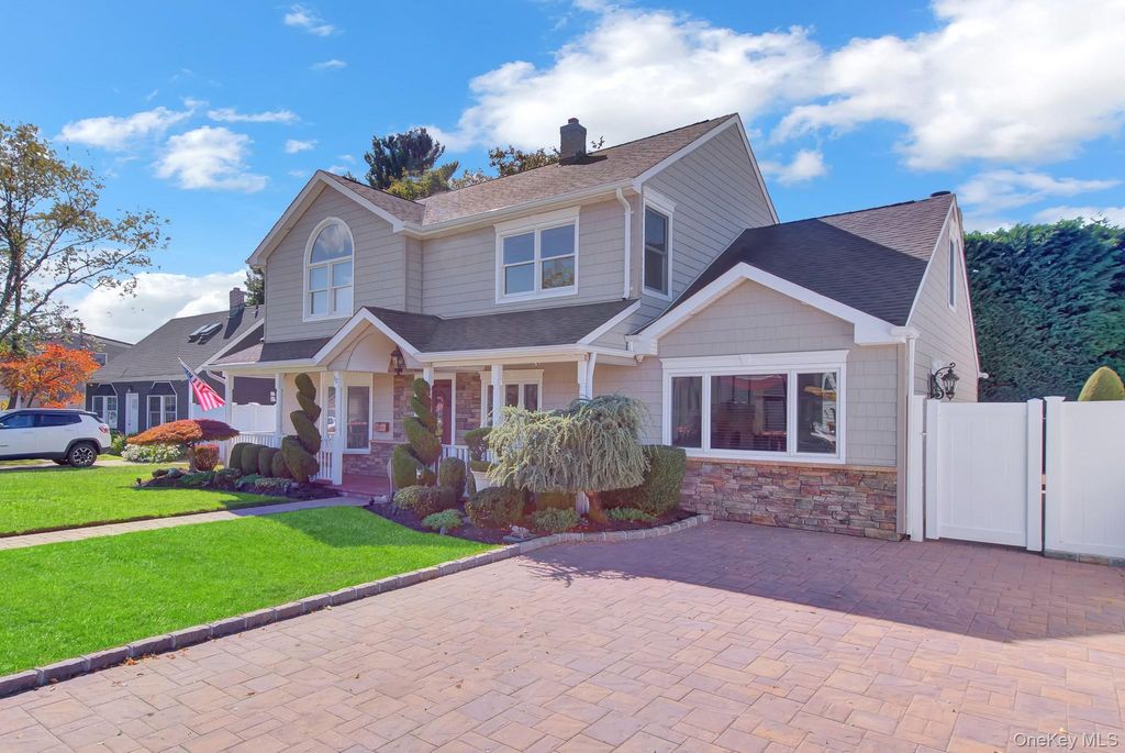 12 Crabtree Lane, Levittown, NY 11756 — photo 2