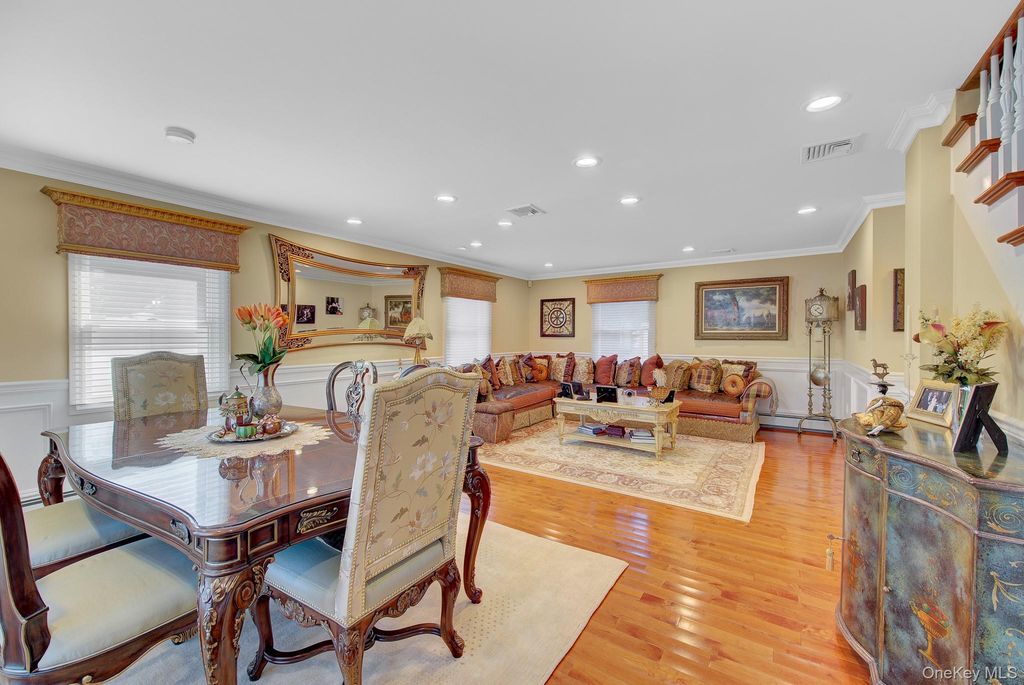 12 Crabtree Lane, Levittown, NY 11756 — photo 5