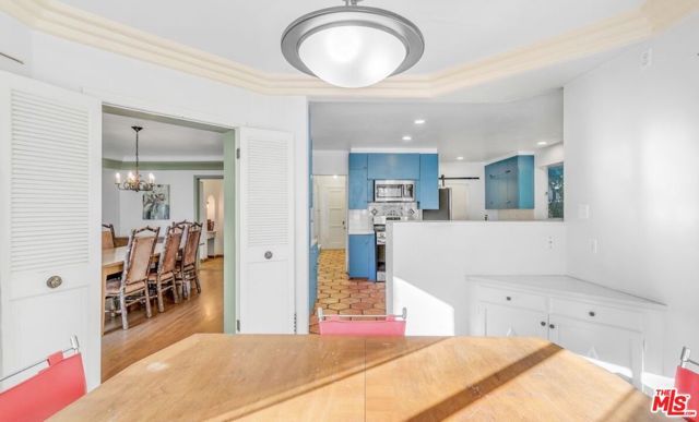 1530 Valley View Road, Glendale, CA 91202