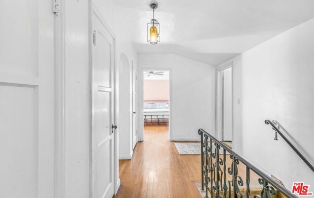 1530 Valley View Road, Glendale, CA 91202