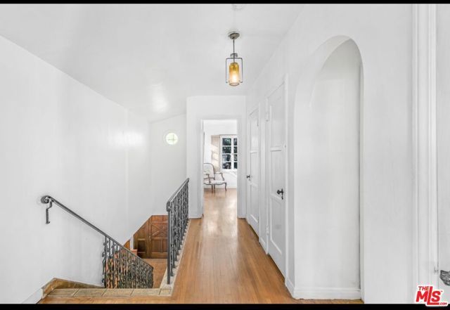 1530 Valley View Road, Glendale, CA 91202