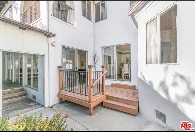 1530 Valley View Road, Glendale, CA 91202