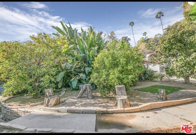 1530 Valley View Road, Glendale, CA 91202