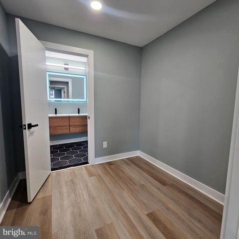 4919 N 13TH ST, Philadelphia, PA 19141