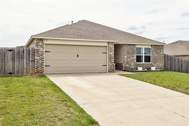 4361 Winding Brook, Harrah, OK 73045