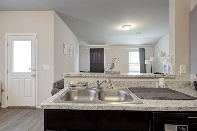 4361 Winding Brook, Harrah, OK 73045
