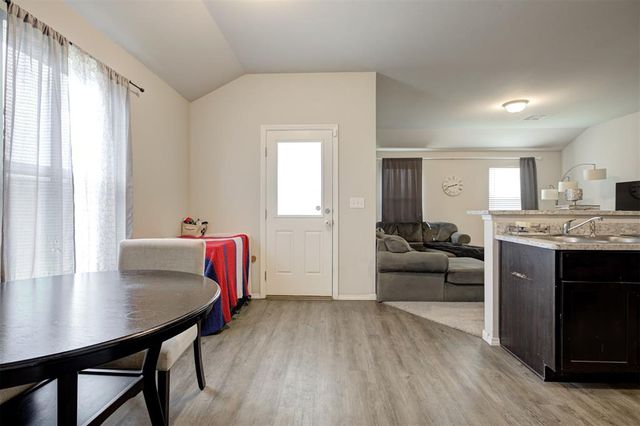 4361 Winding Brook, Harrah, OK 73045