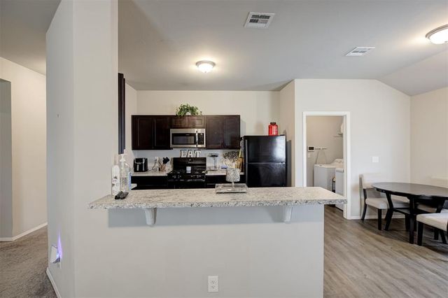 4361 Winding Brook, Harrah, OK 73045